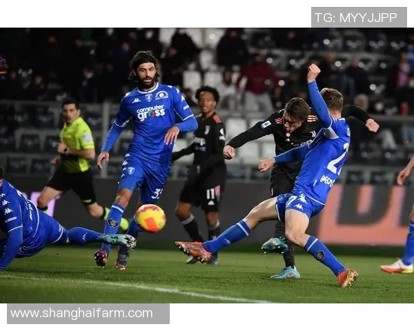 布莱克本与伯恩里激战正酣谁能在这场较量中笑到最后